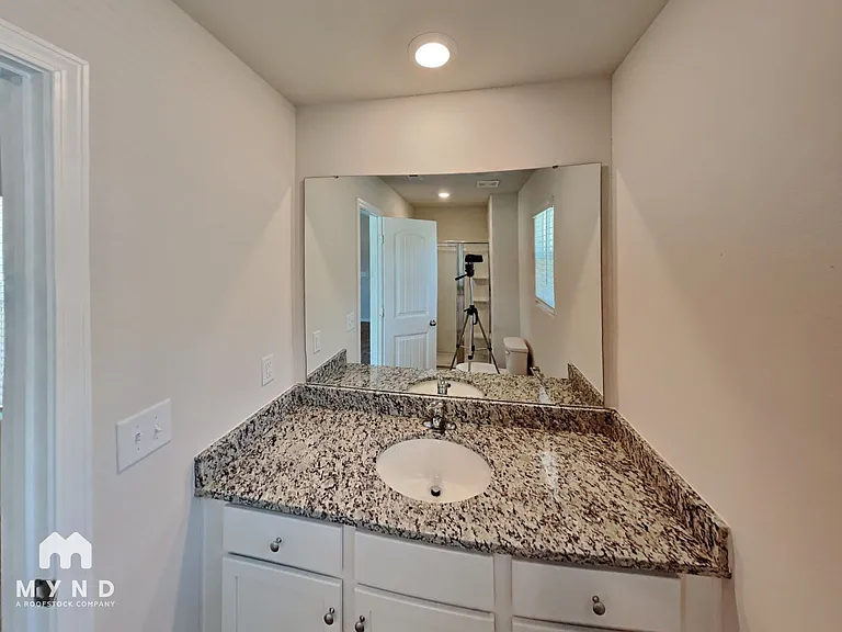 7124 Galway City St — Photo 12