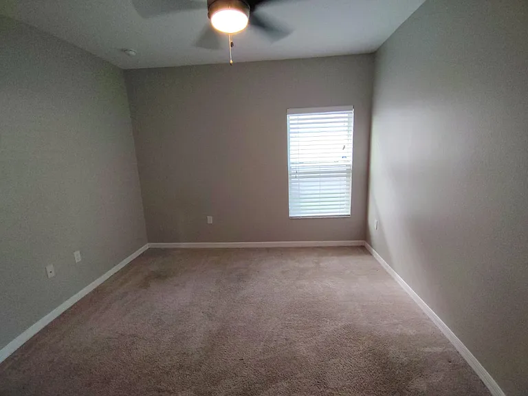 2213 Waukegan Dr — Photo 9