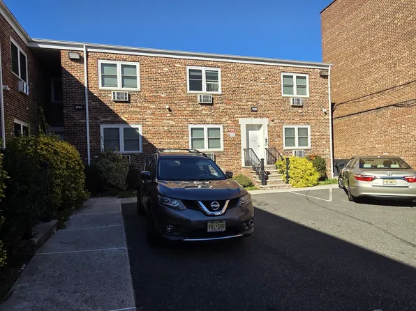 343 Osborne Ter #F, Newark, NJ 07112