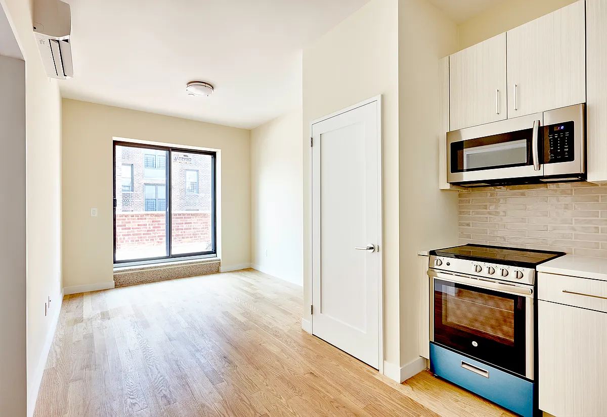 Building Photo - 785 Saint Nicholas Ave #5R