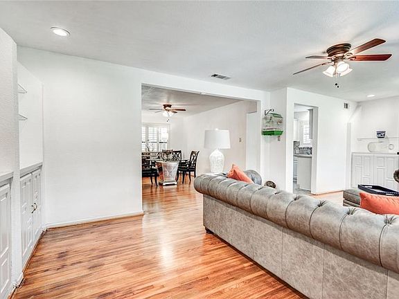 4th image of 2824 San Marcus Ave