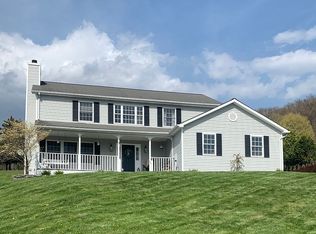 9 Derose Ln, Chester, NY 10918