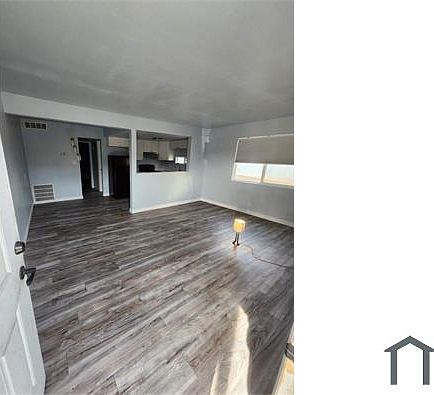 1st image of 510 McKellar Cir #2