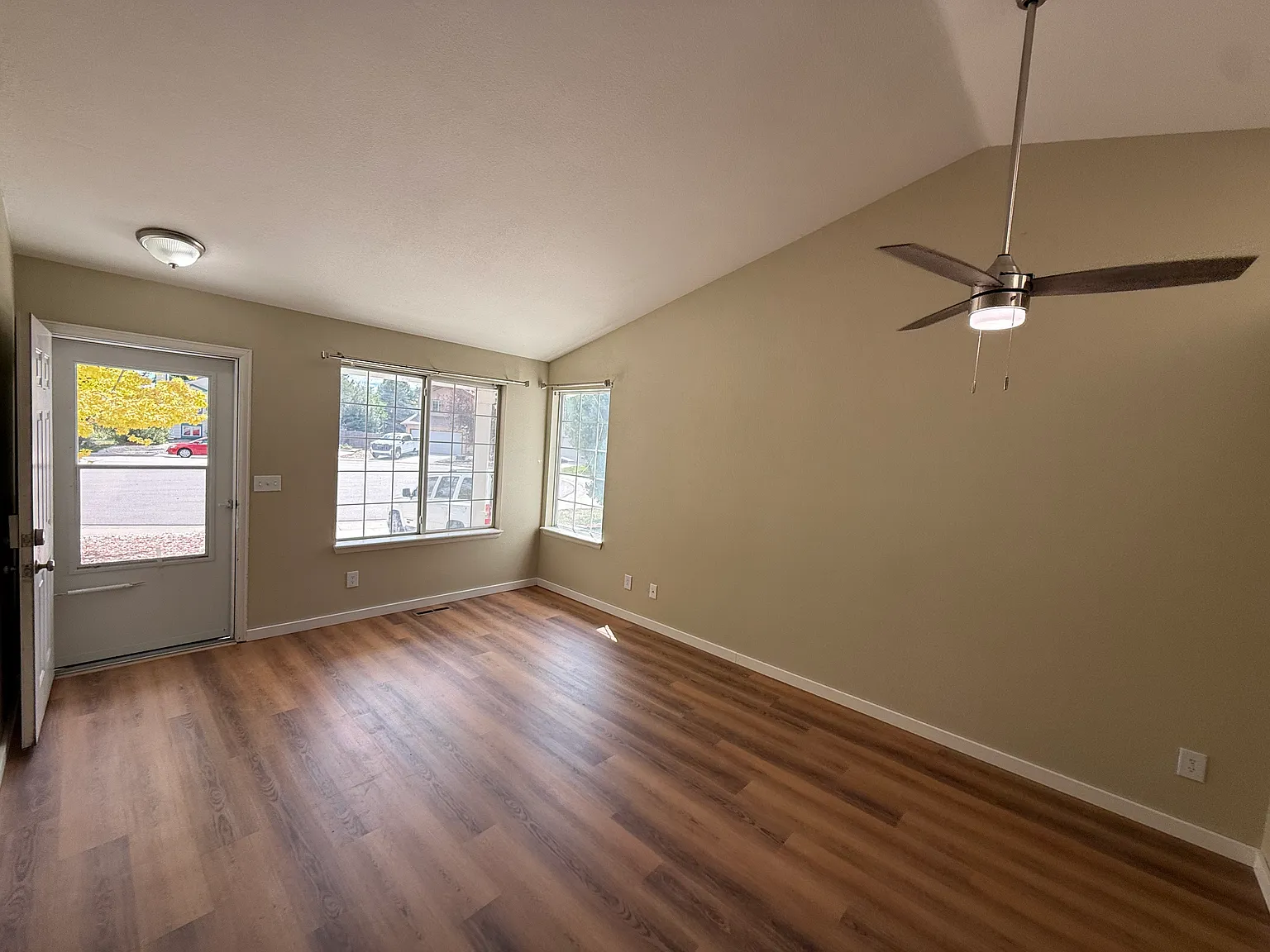 5283 E Sandpiper Ave — Photo 2
