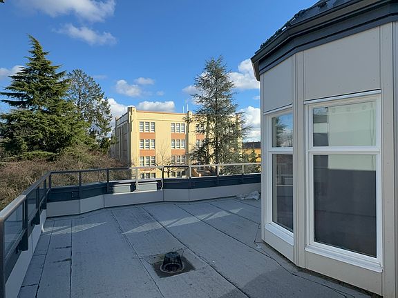 2nd image of 2533 Penticton St #7