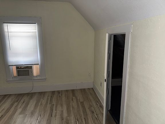 5th image of 2740 Albion St
