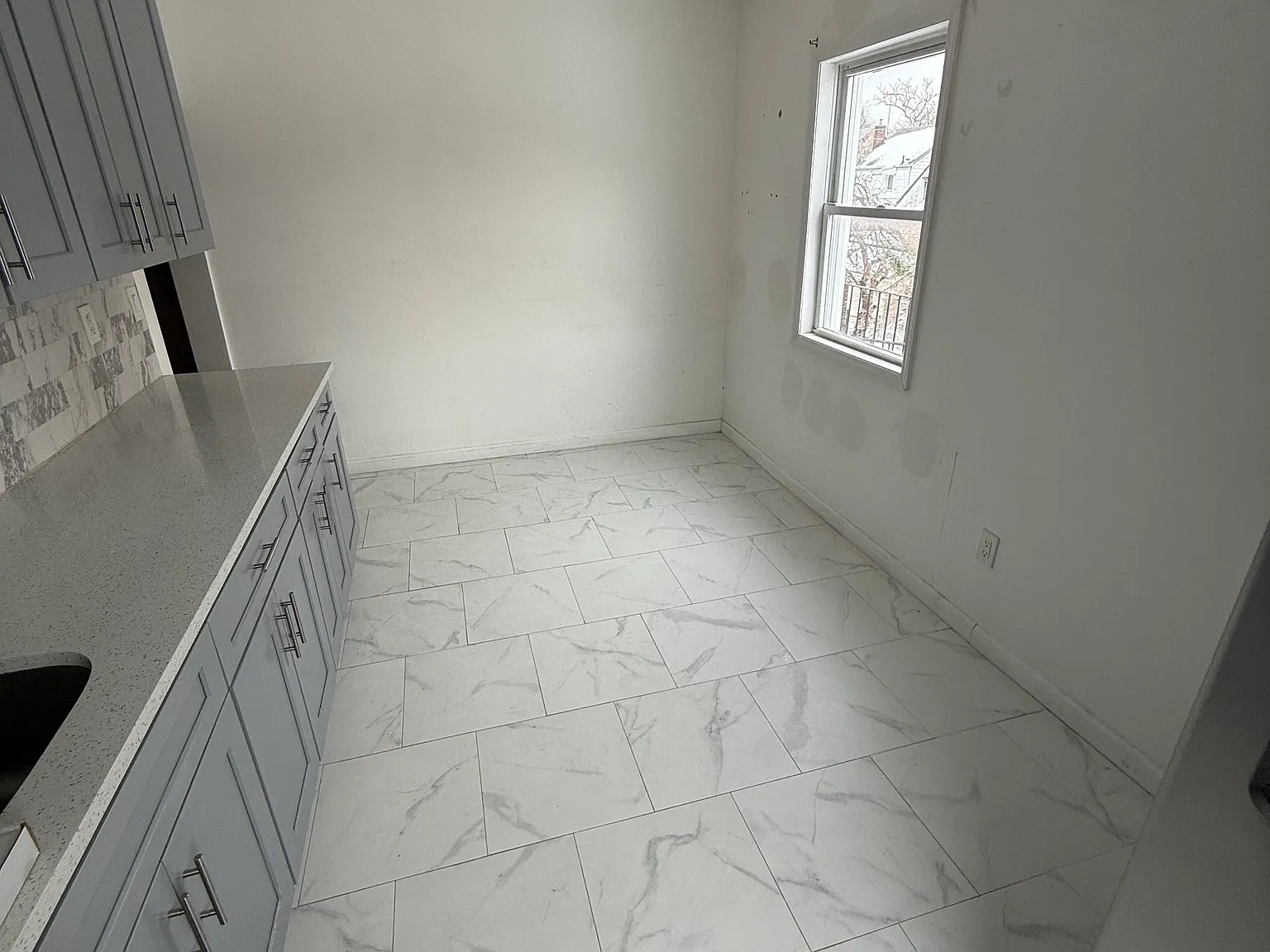 3 bed, 1.5 bath, $3,500 — Photo 2
