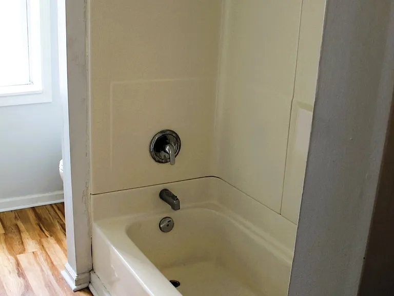 114 W 8th Ave #3C — Photo 11
