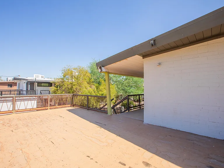 326 W Earll Dr — Photo 25