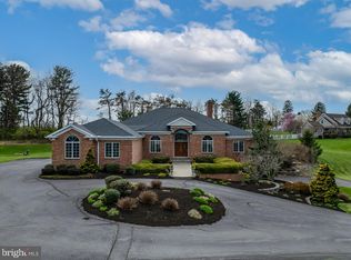 961 N Church Rd, Sinking Spring, PA 19608