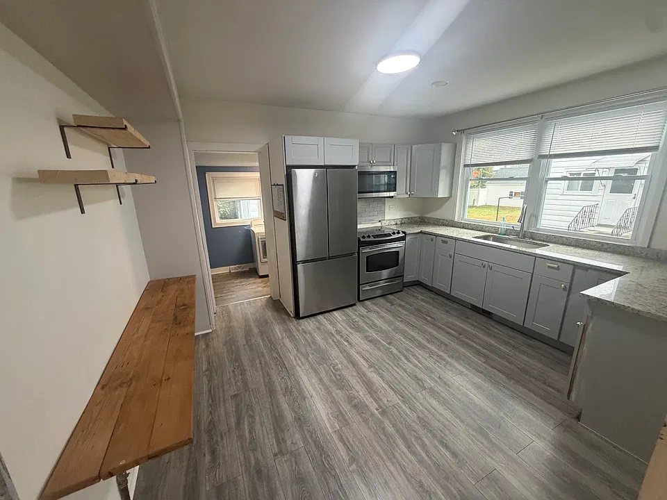 187 Sewall St #1