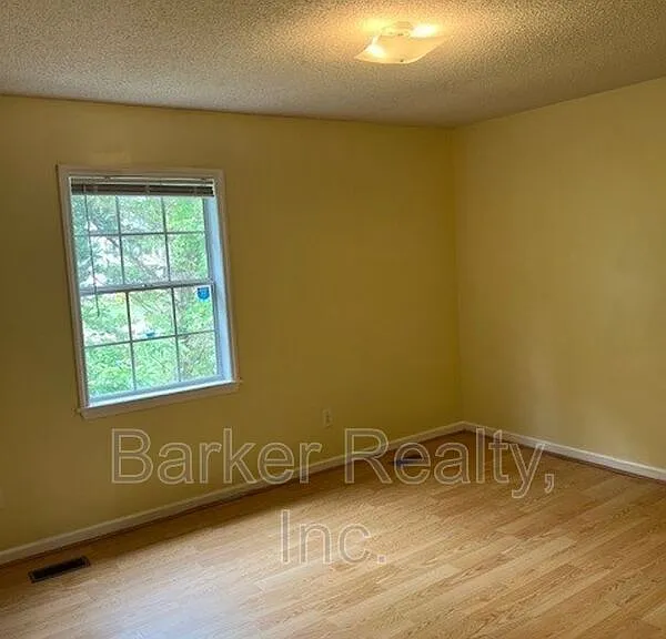 5513 Bringle Ct — Photo 5