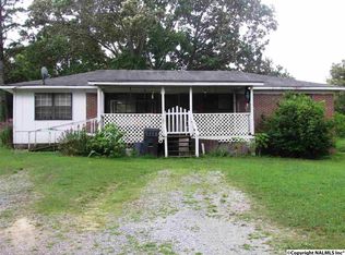77 Dudley Rd, Laceys Spring, AL 35754