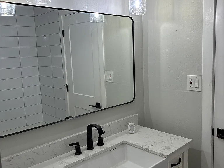 3002 N 32nd St #19 — Photo 9