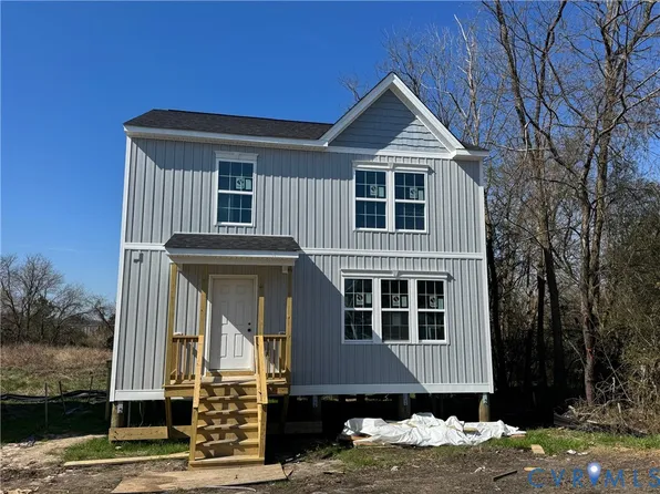 511 Kirby St, West Pt, VA 23181