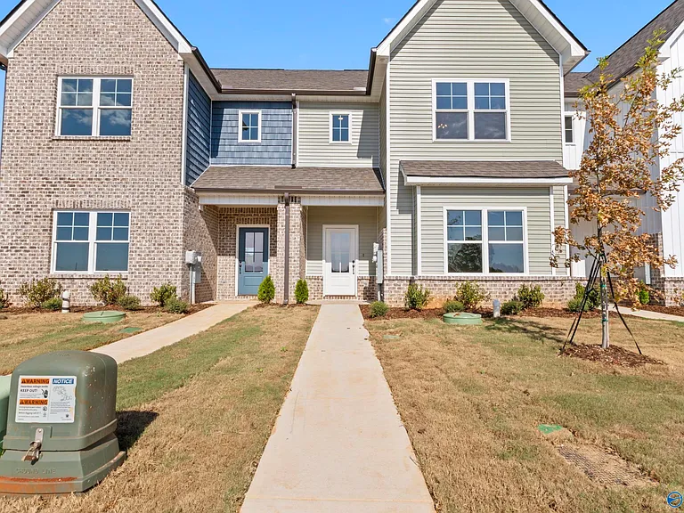 243 Susan Lynn Dr — Photo 1
