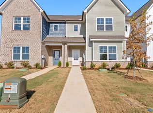 243 Susan Lynn Dr, Hazel Green, AL 35750