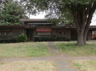 818 Beech St, Helena, AR 72342