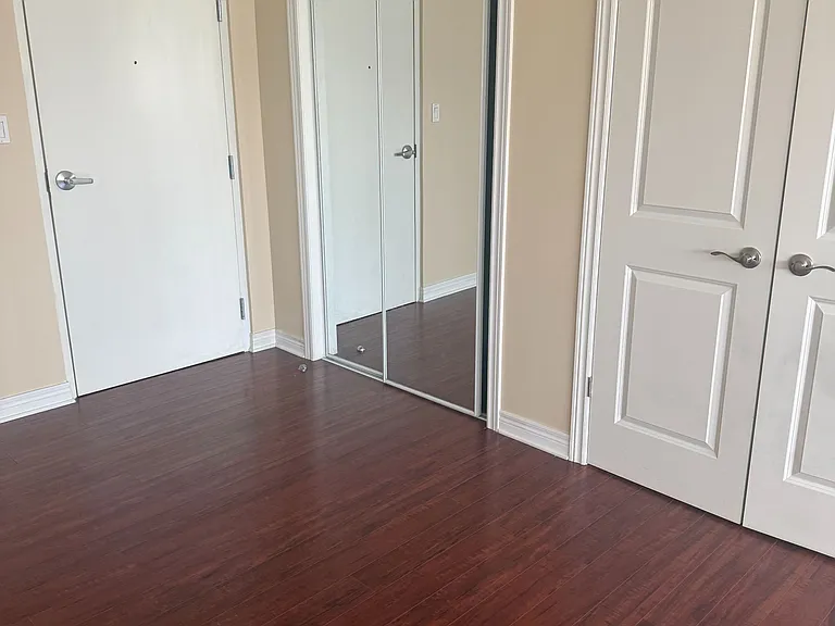 320 Vine St #3B — Photo 4