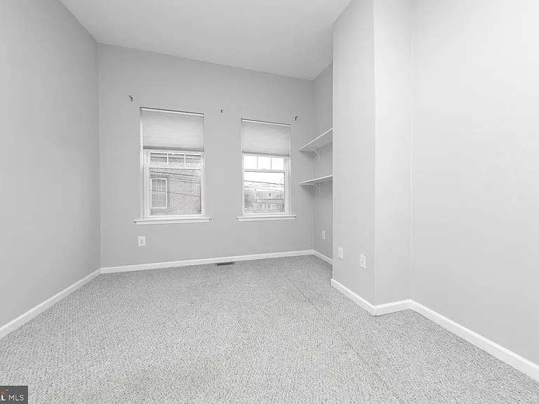 922 N Bambrey St — Photo 6