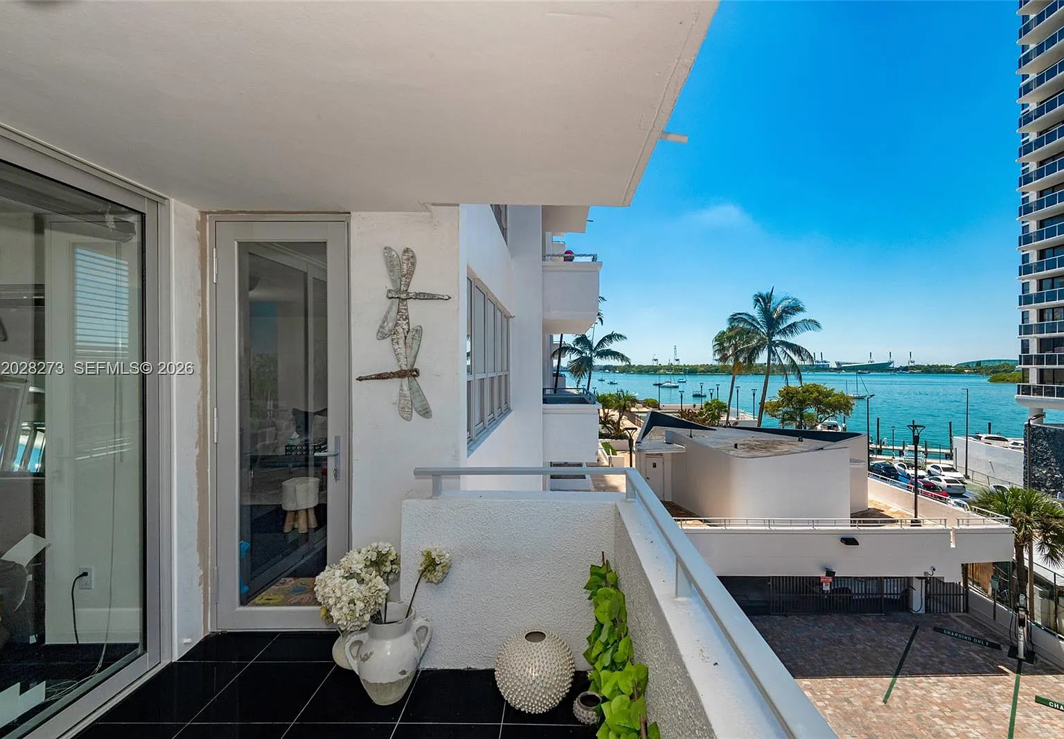Costa Brava Condo — Photo 1