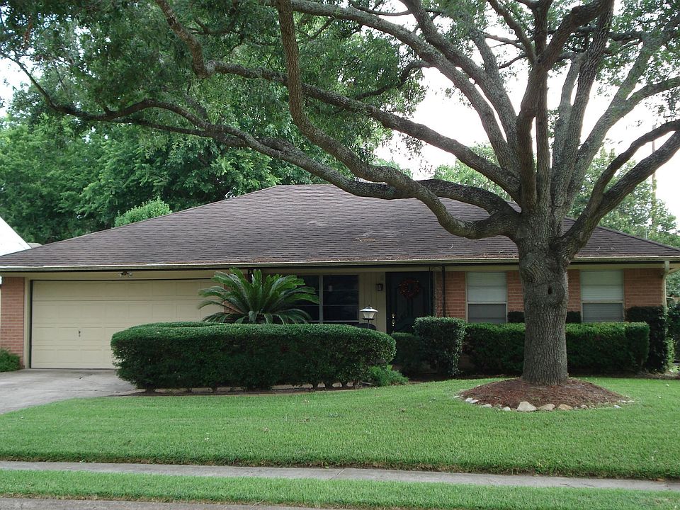 One of the best streets in the neighborhood!