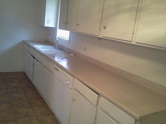 2nd image of 4224 Parkway Dr