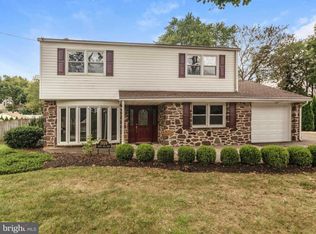 2024 Spring Mill Rd, Lafayette Hill, PA 19444