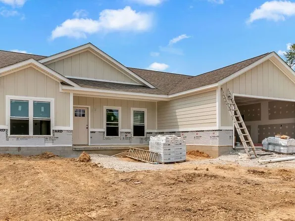 4627 N Thomas Rd, Bloomington, IN 47404