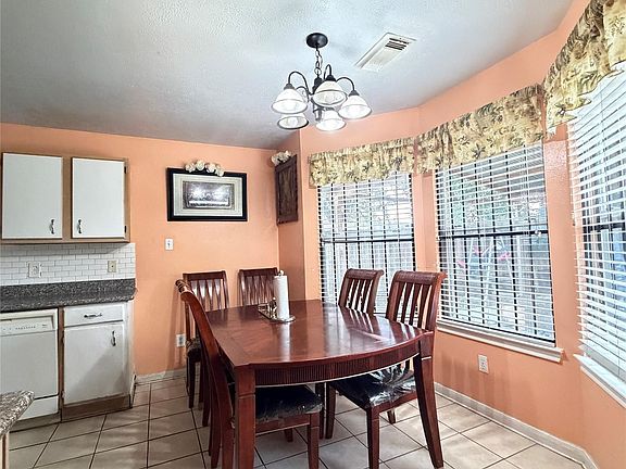 4th image of 7247 Prairie Village Dr