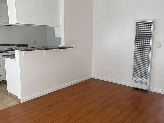 5th image of 1721 Scott Rd #I