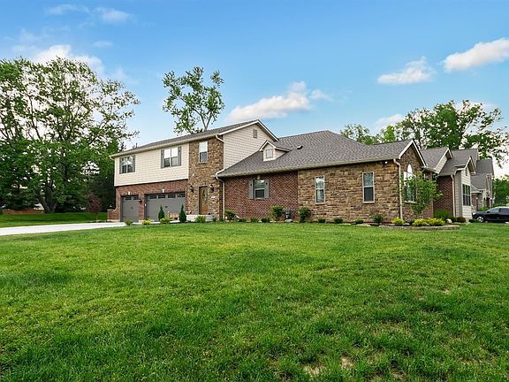 2nd image of 8306 Patrilla Ln