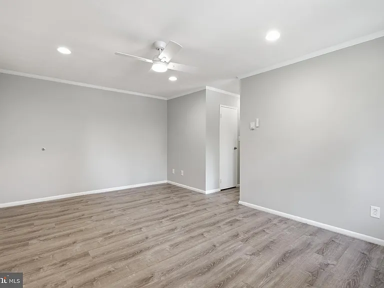 26 Park Ave #B20 — Photo 6