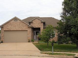 2001 Shale Ridge Ct, Columbia, MO 65203