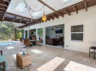 902 N Fig Tree Ln, Plantation, FL 33317