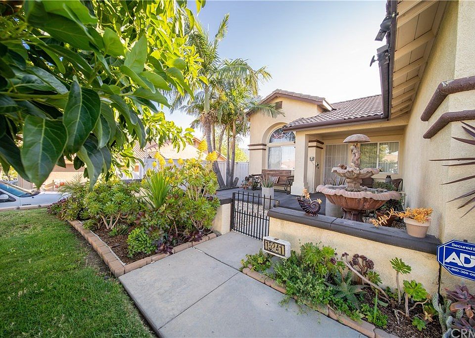 1st image of 15241 Lake Breeze Cir