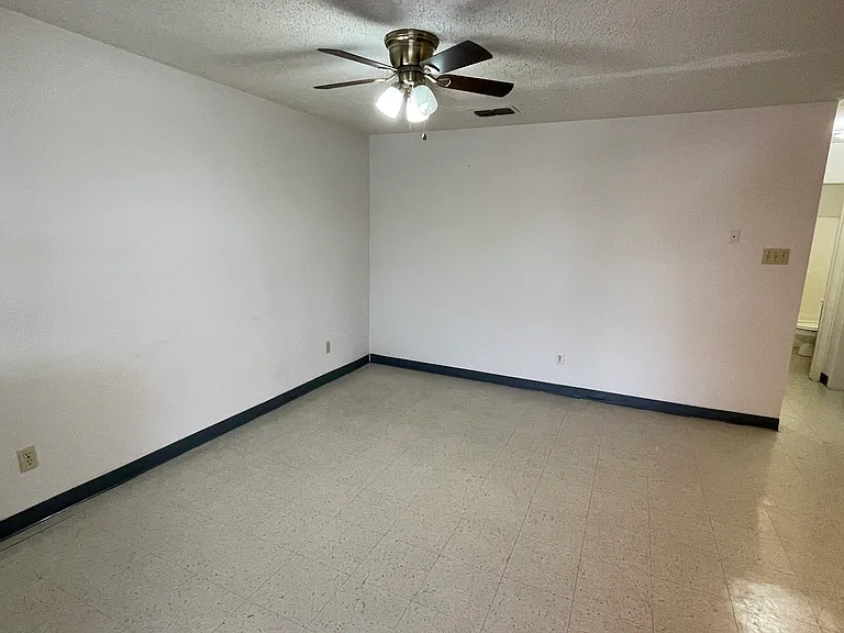 3801 Salinas Ave #13 — Photo 9