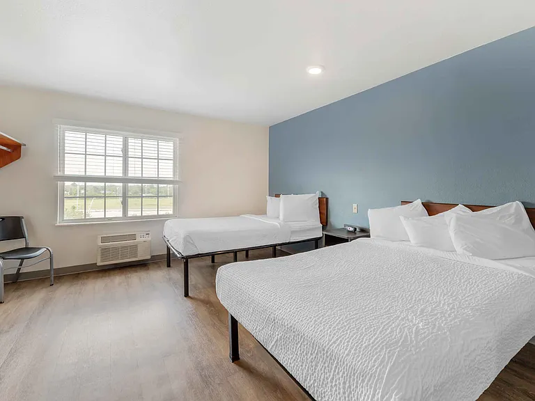 Studio Suite - 2 Full Beds