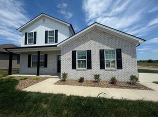 200 Brook Cv, Berea, KY 40403