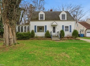 38306 Roselawn Ave, Willoughby, OH 44094