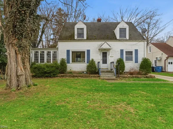 38306 Roselawn Ave, Willoughby, OH 44094