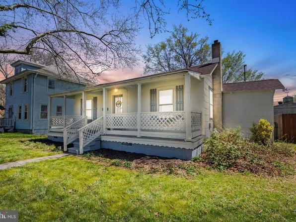 265 B St, Carneys Point, NJ 08069
