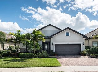 7468 Blackberry Dr, Naples, FL 34114