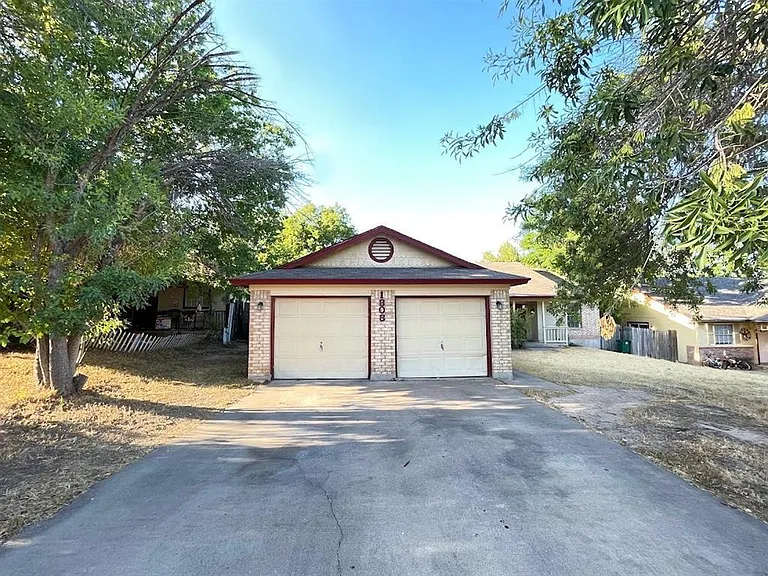 1808 Prairie Knoll Ct #B — Photo 3