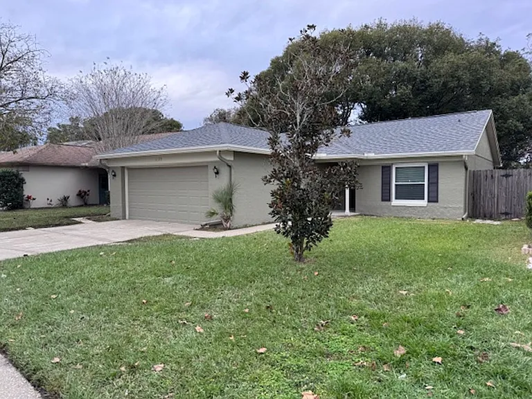 1135 Covington St — Photo 20