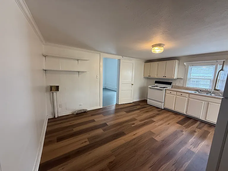 805 Wells Ave SE #A — Photo 7