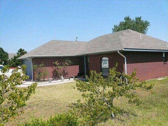 2nd image of 4123 SW Parkridge Blvd