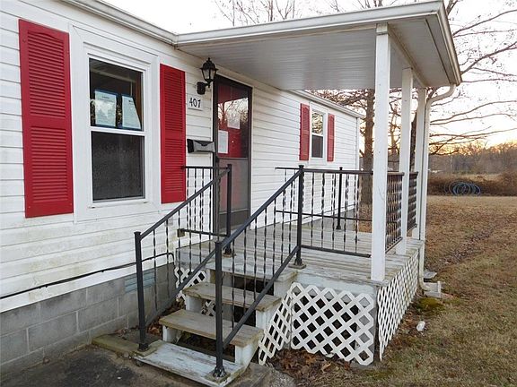2nd image of 407 Sheppard Rd