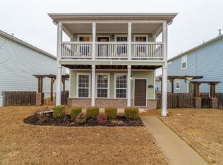 605 N Tennyson Ln, Fayetteville, AR 72704