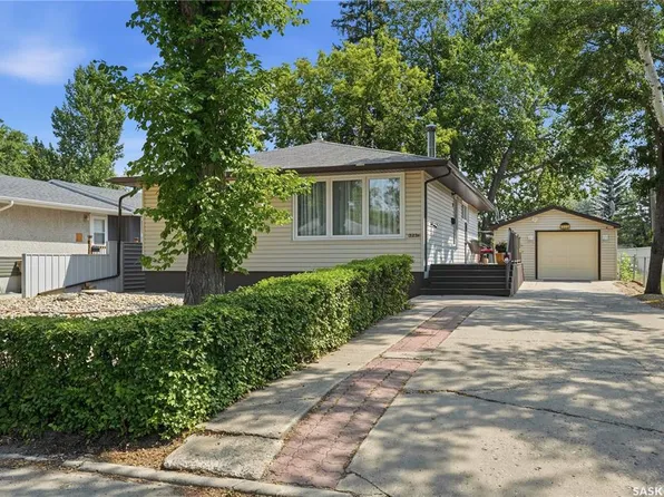 323 Toronto STREET N, Regina, SK S4R 2T7